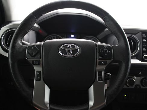Used 2021 Toyota Tacoma SR5 w/ Technology Package AWD/4WD image 27