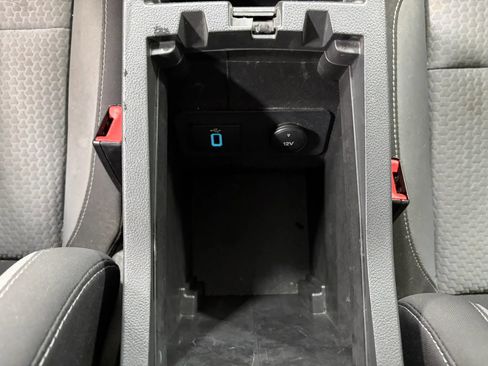 Used 2017 Ford Escape SE w/ Equipment Group 201A AWD/4WD image 46