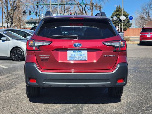 Certified 2023 Subaru Outback Premium image 6