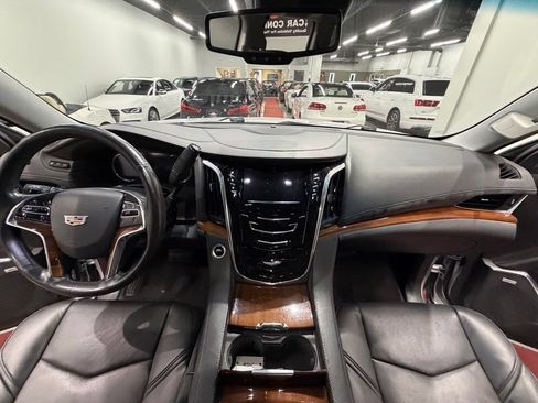 Used 2016 Cadillac Escalade Premium AWD/4WD image 40