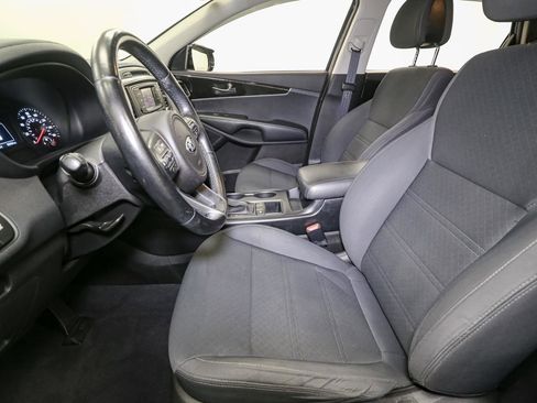 Used 2016 Kia Sorento LX w/ LX Convenience Package image 39