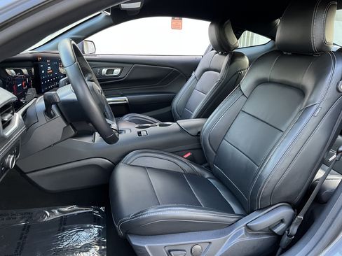 Used 2025 Ford Mustang Premium RWD image 2