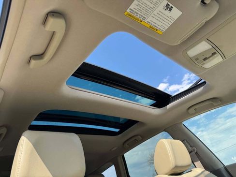 Used 2014 Nissan Murano SL w/ Navigation Package image 14