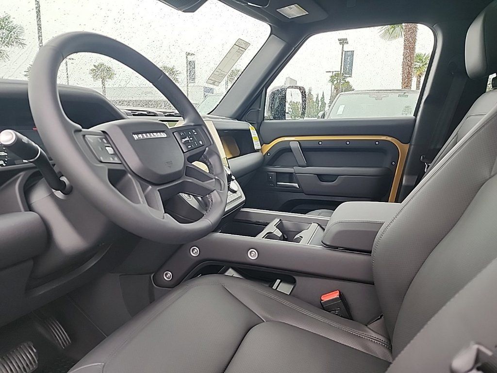 New 2026 Land Rover Defender 110 Trophy Edition AWD/4WD image 11