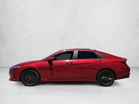 Used 2021 Hyundai Elantra SEL w/ Convenience Package FWD image 8