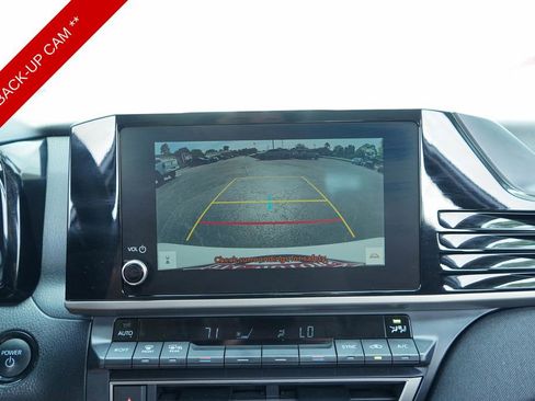 Used 2025 Toyota Camry LE FWD image 19