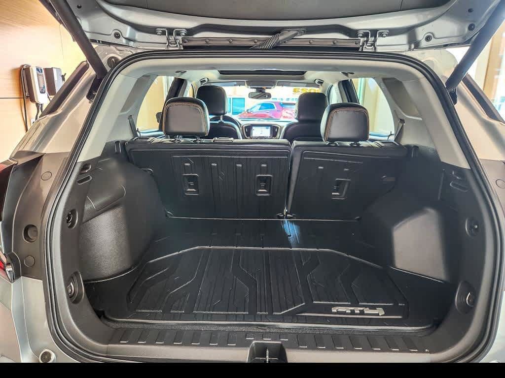 Used 2023 GMC Terrain AT4 w/ Infotainment Package II AWD/4WD image 21