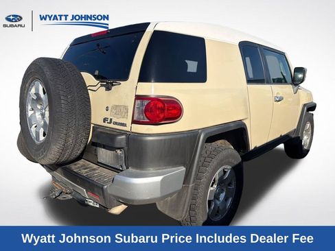 Used 2008 Toyota FJ Cruiser 4WD w/ Upgrade Pkg 2 image 6