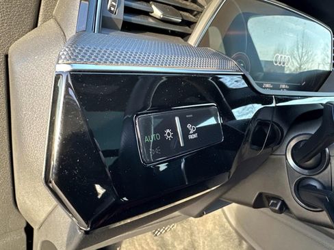 Used 2023 Audi e-tron S Premium Plus w/ Black Optic Package image 15