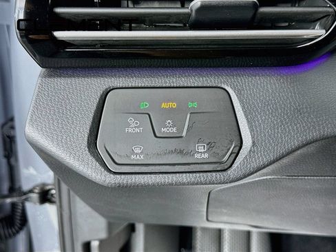 Used 2024 Volkswagen ID.4 S RWD image 14