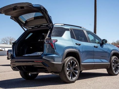 New 2026 Chevrolet Equinox RS FWD image 5