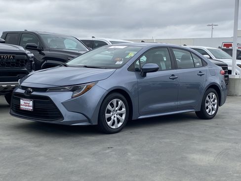 Certified 2023 Toyota Corolla LE FWD image 6