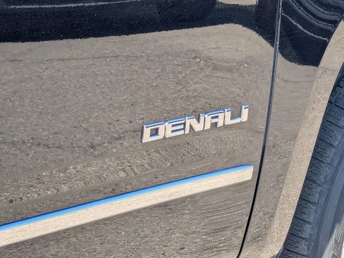 Used 2015 GMC Yukon XL Denali w/ Touring Package image 9