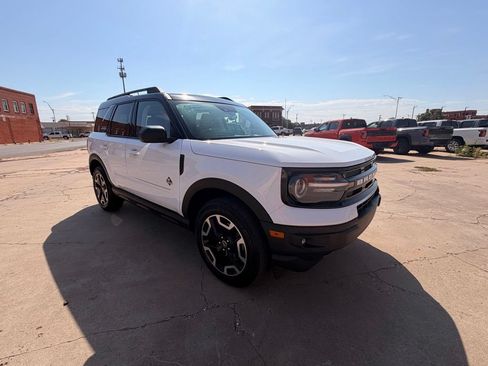 Used 2021 Ford Bronco Sport Outer Banks w/ Outer Banks Package AWD/4WD image 8