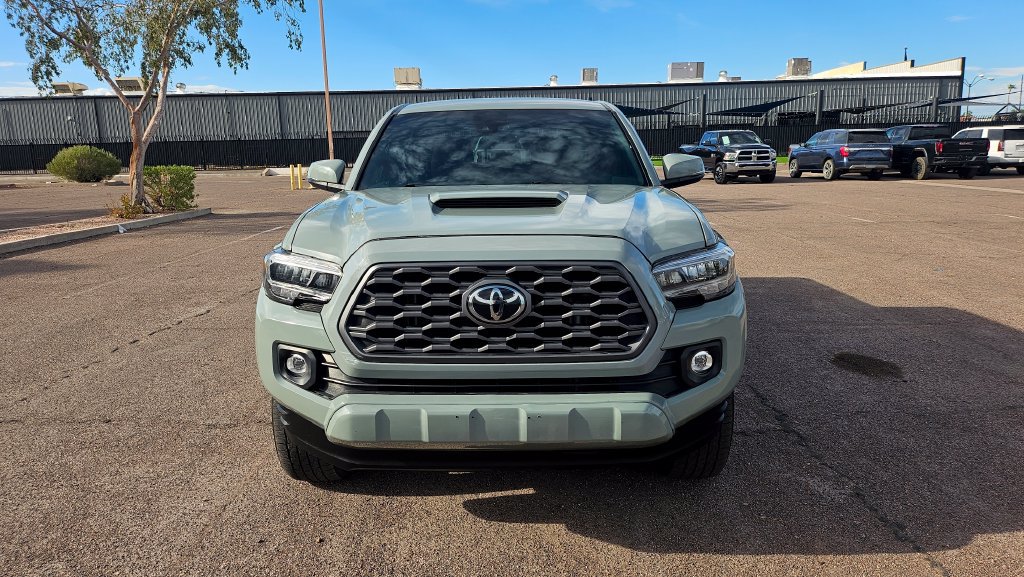 Used 2022 Toyota Tacoma TRD Sport w/ Black Out Package (TMS) RWD image 3