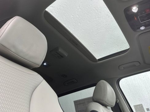 New 2026 Kia Carnival SX Prestige image 18