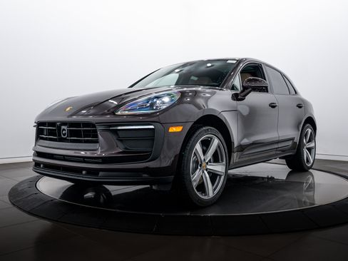New 2026 Porsche Macan AWD/4WD image 1
