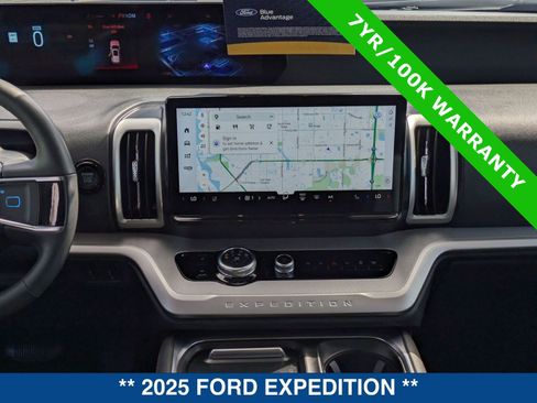 Certified 2025 Ford Expedition Active image 22