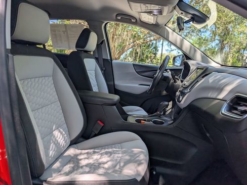 Used 2020 Chevrolet Equinox LT image 19