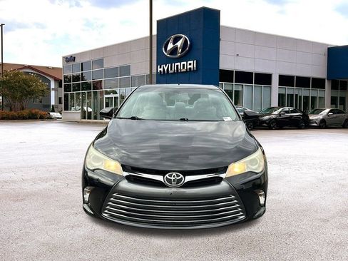 Used 2016 Toyota Camry LE image 8