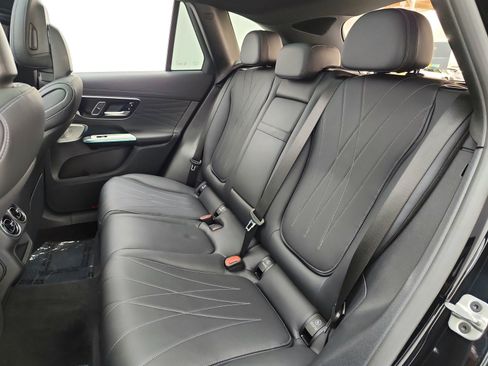 Used 2023 Mercedes-Benz GLC 300 image 13