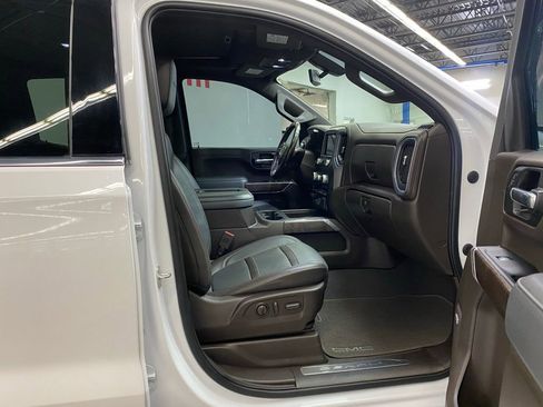 Used 2022 GMC Sierra 1500 Denali w/ Denali Premium Package image 19