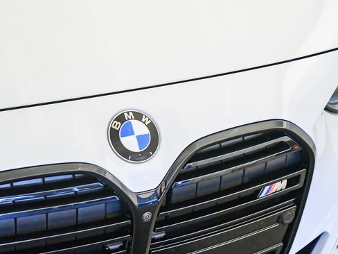 Used 2025 BMW M440i Coupe w/ Premium Package RWD image 8