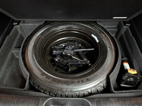 Used 2019 Jeep Cherokee Trailhawk w/ Comfort/Convenience Group image 25