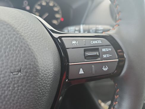 Used 2024 Honda HR-V Sport image 17