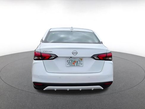 Used 2025 Nissan Versa SV FWD image 12