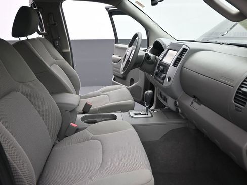 Used 2020 Nissan Frontier SV w/ Midnight Edition Floor Mats image 30