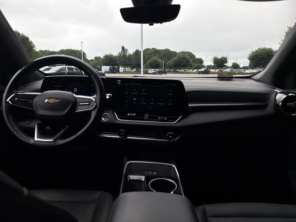 Used 2025 Chevrolet Equinox LT w/ Convenience Package II AWD/4WD image 14