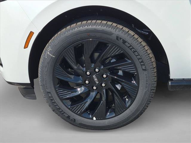 New 2027 Lincoln Navigator Reserve w/ Jet Appearance Package AWD/4WD image 16
