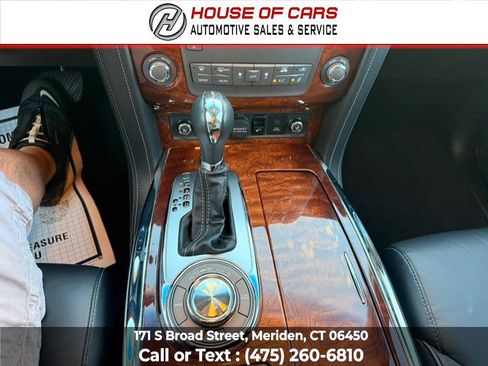 Used 2015 INFINITI QX80 4WD w/ Deluxe Technology Package image 40