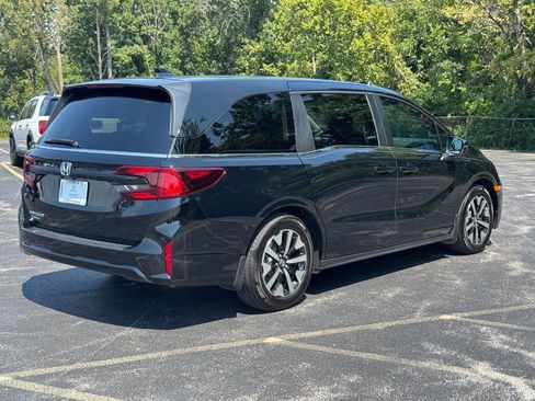 Certified 2026 Honda Odyssey EX-L image 4