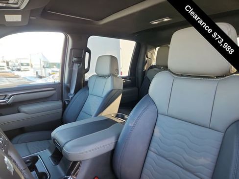 Used 2025 Chevrolet Silverado 2500 ZR2 w/ Technology Package image 18