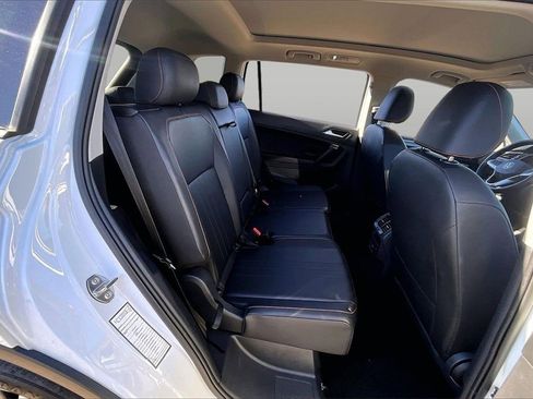 Used 2024 Volkswagen Tiguan Wolfsburg Edition image 29