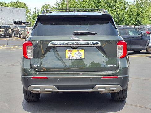 Used 2024 Ford Explorer XLT w/ Equipment Group 202A AWD/4WD image 23