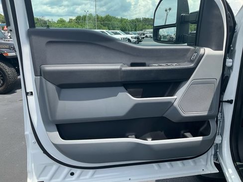 Used 2024 Ford F350 XL w/ XL Chrome Package AWD/4WD image 17