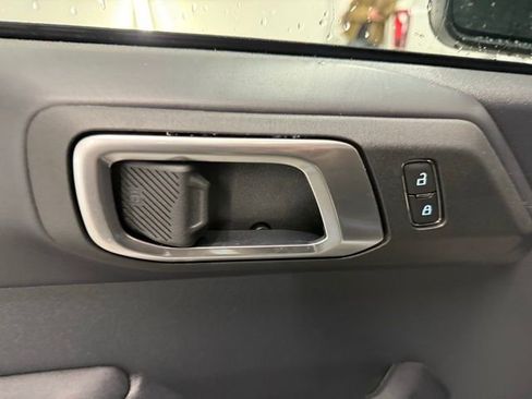 New 2025 Ford Bronco Badlands image 14