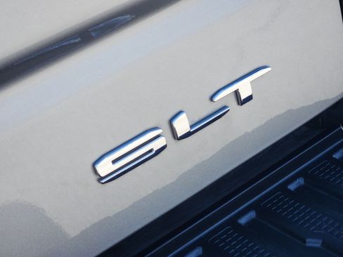 Used 2026 GMC Sierra 1500 SLT AWD/4WD image 13