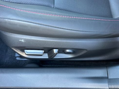 Used 2025 Toyota Prius Plug-In Hybrid image 14