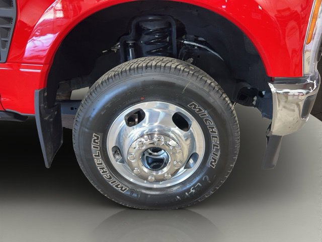 Used 2023 Ford F350 Lariat w/ Lariat Ultimate Package AWD/4WD image 28