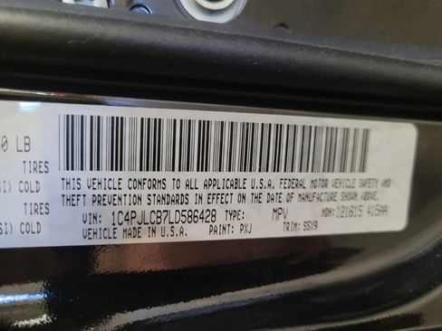 Used 2020 Jeep Cherokee Latitude FWD image 33
