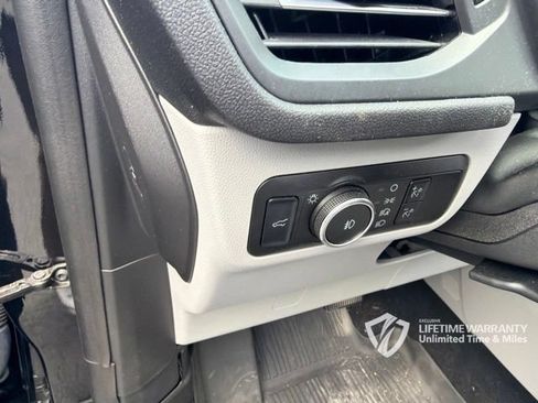 Used 2023 Ford Escape Platinum w/ Premium Technology Package AWD/4WD image 13