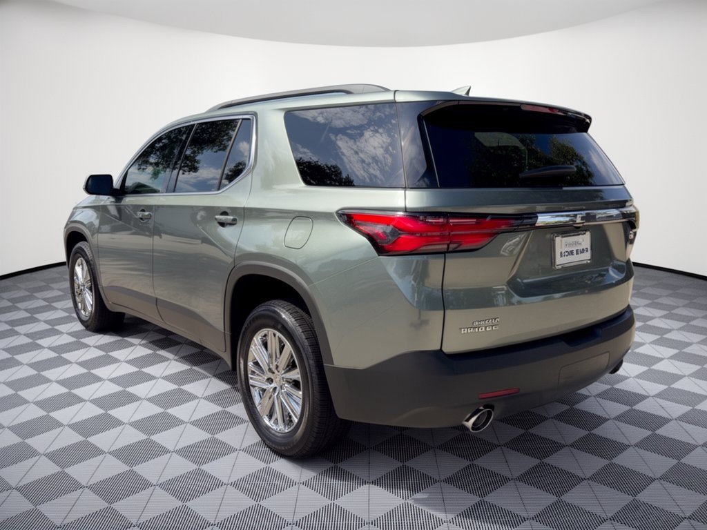 Used 2023 Chevrolet Traverse LT FWD image 3