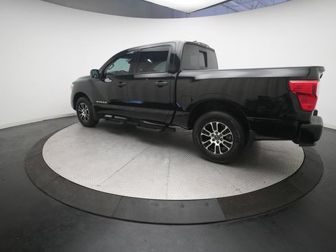 Used 2024 Nissan Titan SV w/ SV Convenience Package AWD/4WD image 32