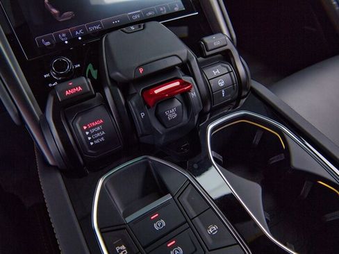 Used 2024 Lamborghini Urus S image 25