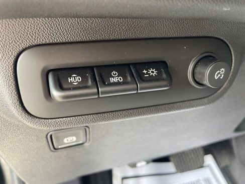 Used 2024 GMC Terrain Denali w/ Black Diamond Edition image 18