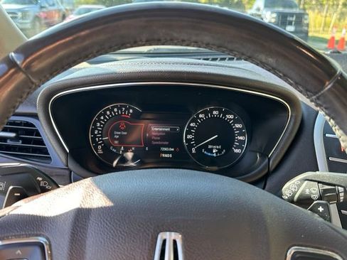 Used 2018 Lincoln MKC Reserve AWD/4WD image 25